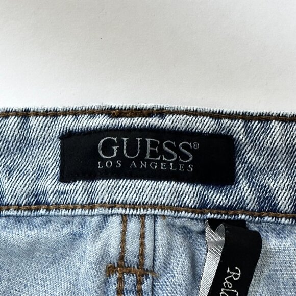 GUESS Relaxed Fit Light Wash Jeans 34 - Picture 7 of 9
